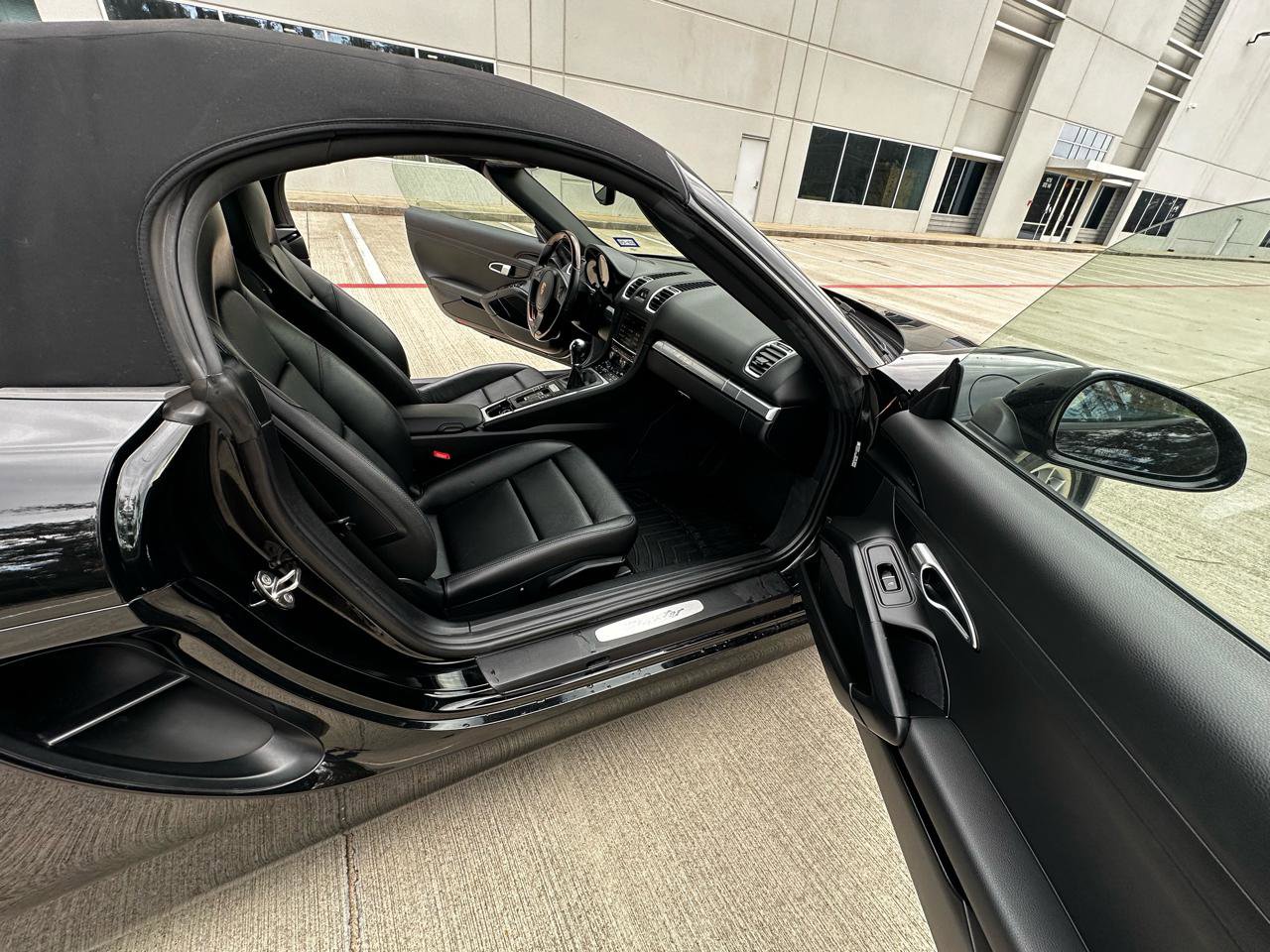 Used 2015 Porsche Boxster image 24