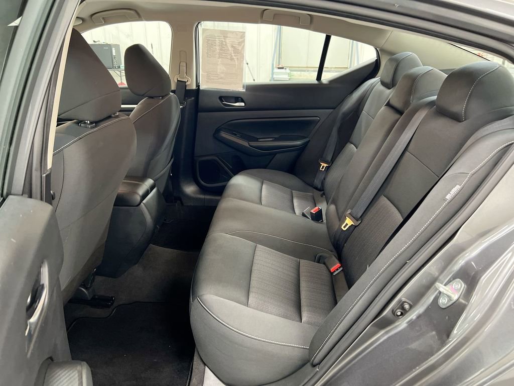 Used 2022 Nissan Altima 2.5 SV image 22