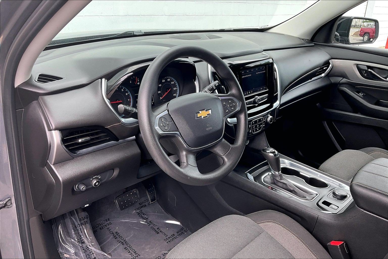 Used 2020 Chevrolet Traverse LS FWD image 18
