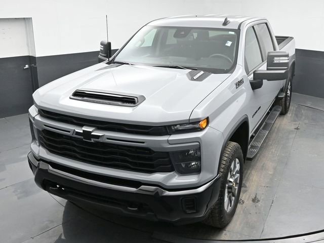 Used 2024 Chevrolet Silverado 2500 Custom w/ Custom Value Package AWD/4WD image 29
