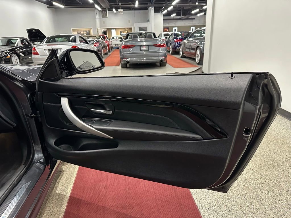 Used 2016 BMW 428i xDrive Convertible image 27