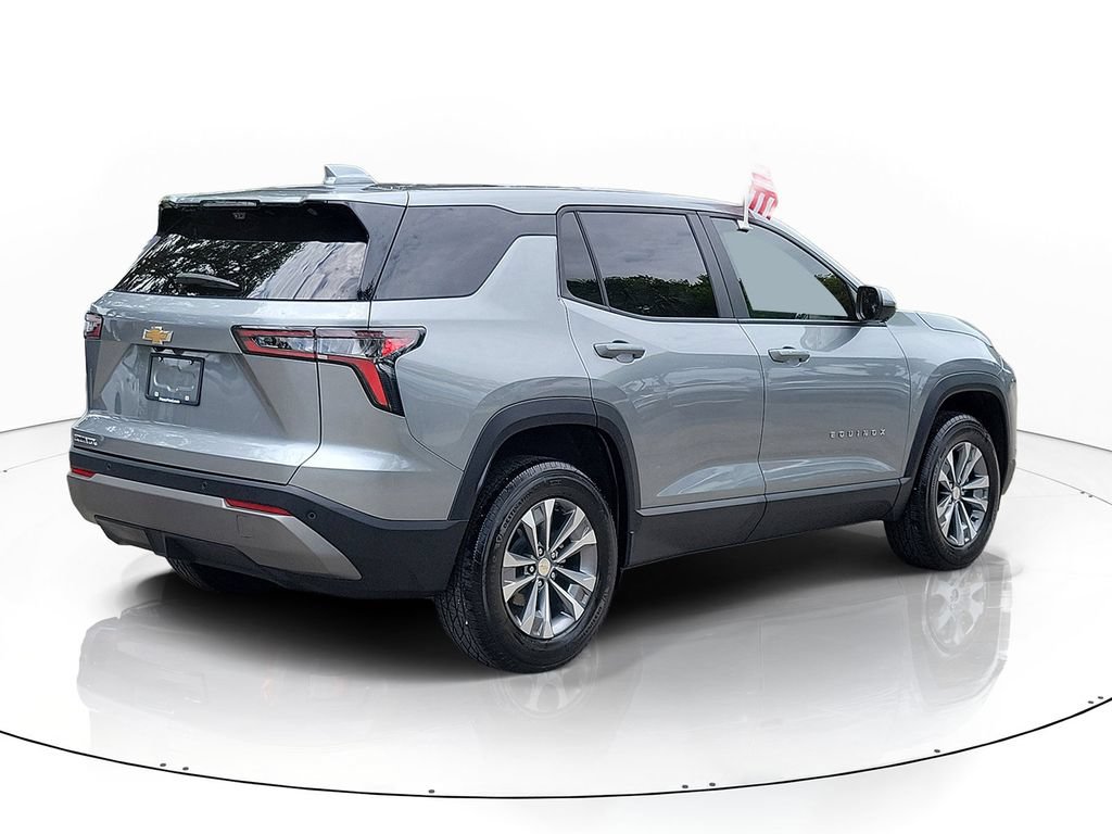 Used 2025 Chevrolet Equinox LT w/ Safety and Technology Package FWD image 3