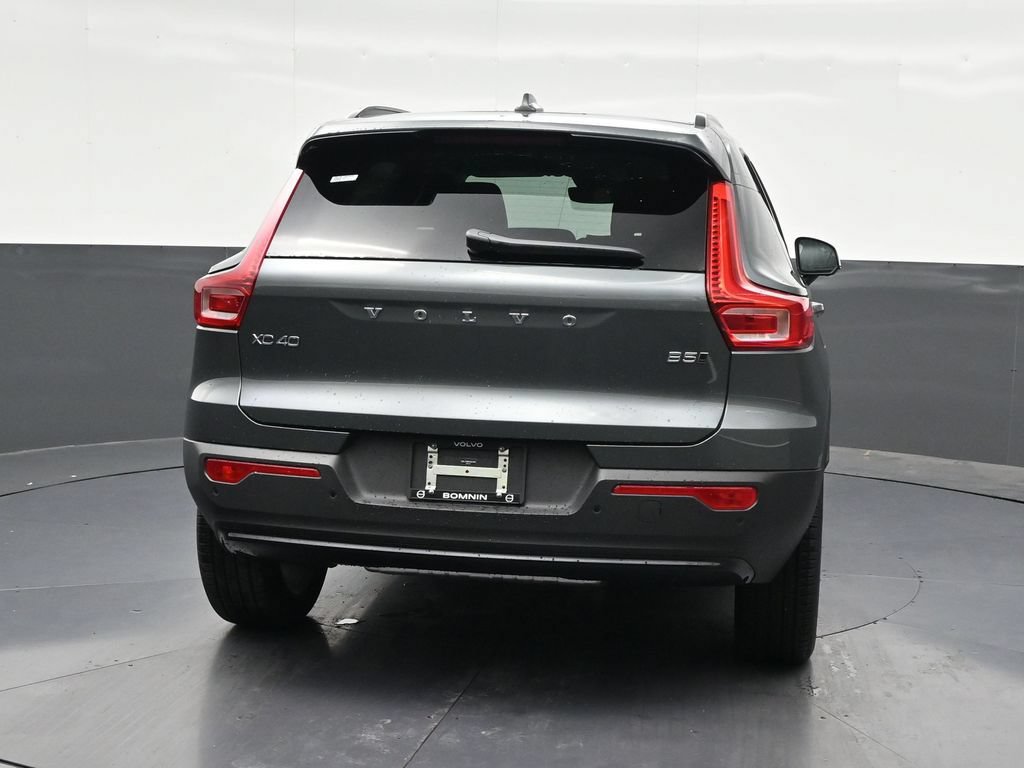 New 2026 Volvo XC40 B5 Plus AWD/4WD image 5