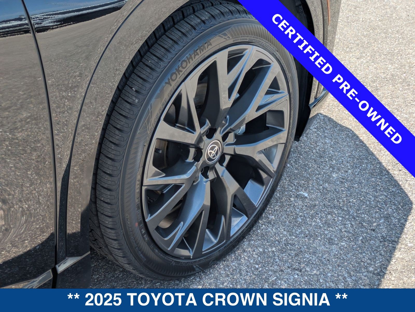 Used 2025 Toyota Crown Signia w/ Advanced Technology Package AWD/4WD image 13