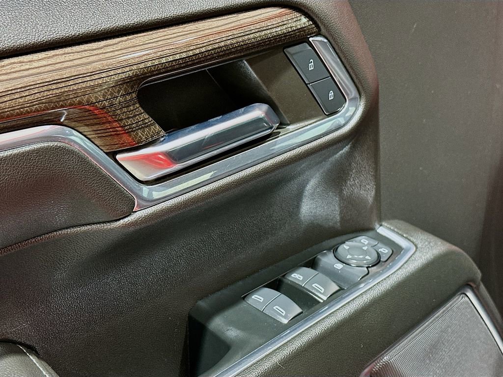 Used 2024 Chevrolet Silverado 1500 LT Trail Boss w/ Protection Package AWD/4WD image 18