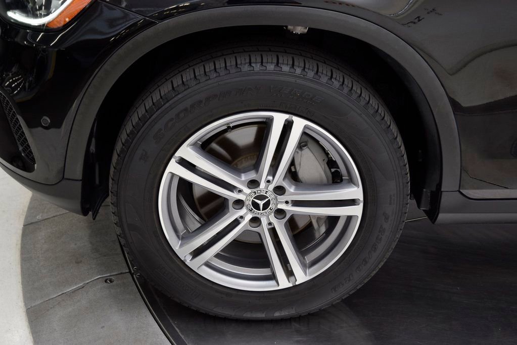 Used 2021 Mercedes-Benz GLC 300 image 13