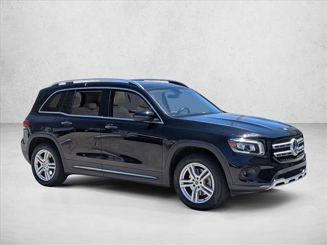 Used 2023 Mercedes-Benz GLB 250 image 3