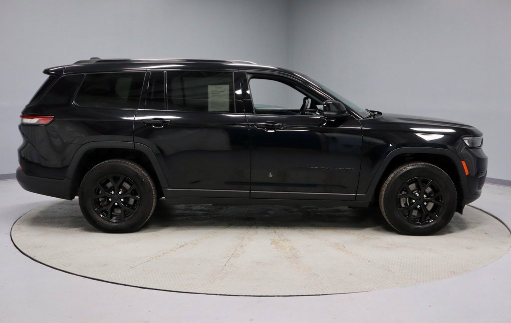 Used 2024 Jeep Grand Cherokee L Laredo image 7