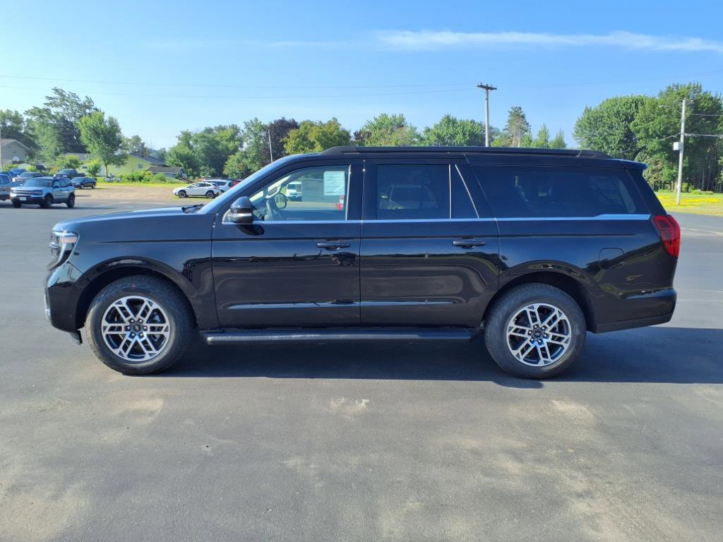 New 2025 Ford Expedition Max Active image 2