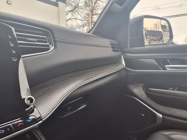 Used 2024 Jeep Wagoneer Series II image 25