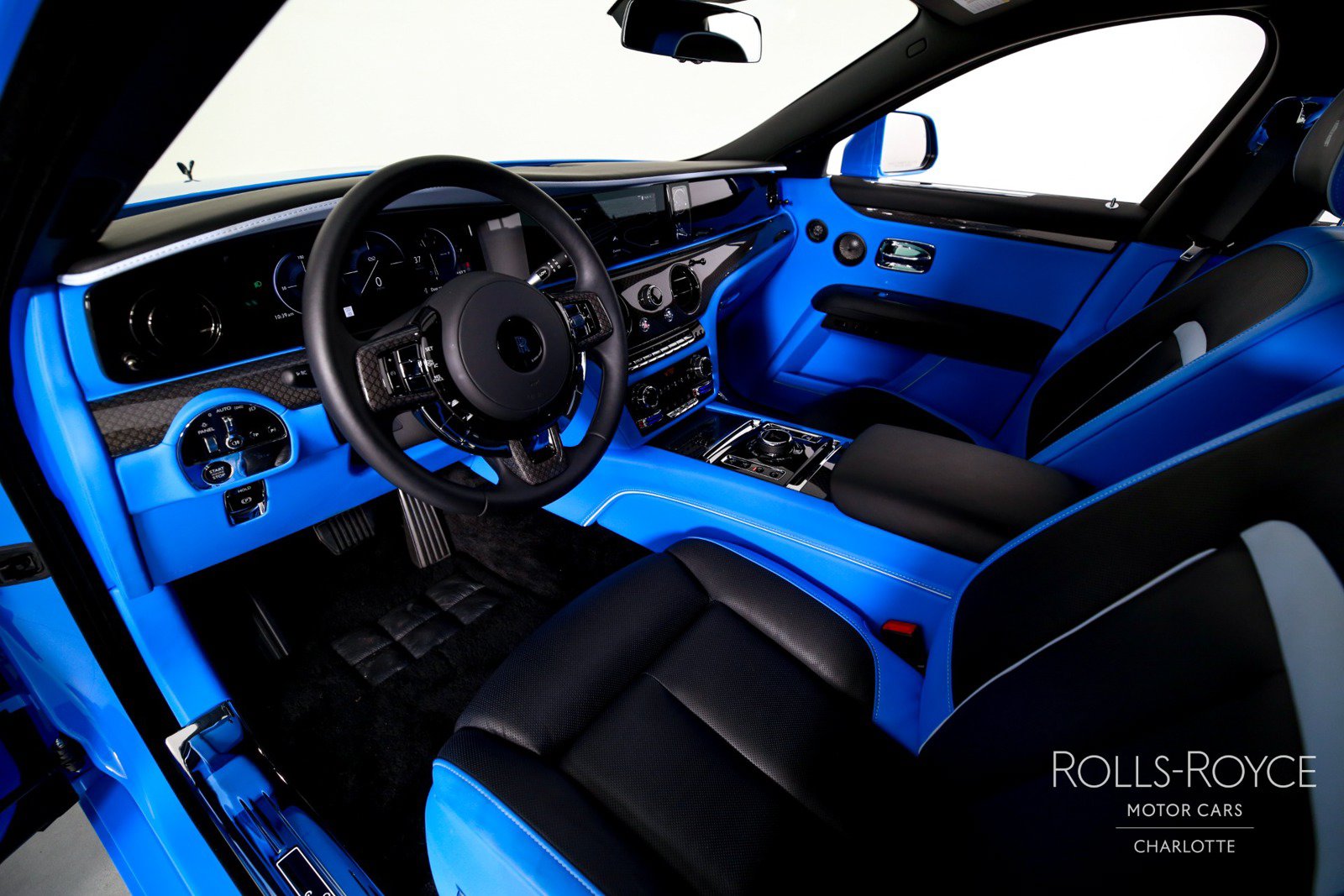 Certified 2025 Rolls-Royce Ghost Black Badge AWD/4WD image 4