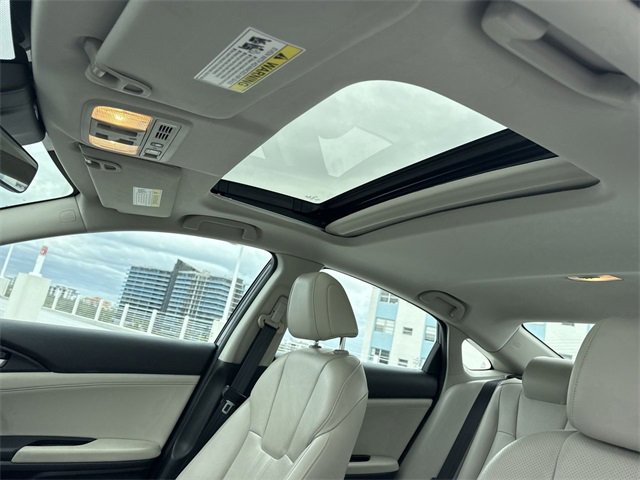 Used 2019 Honda Insight Touring image 22