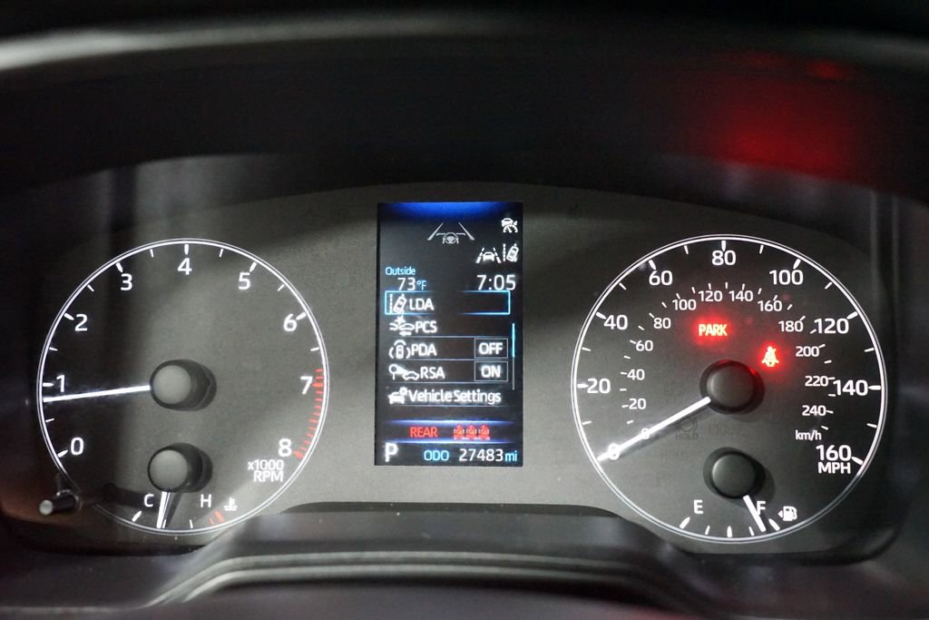 Certified 2025 Toyota Corolla LE image 15