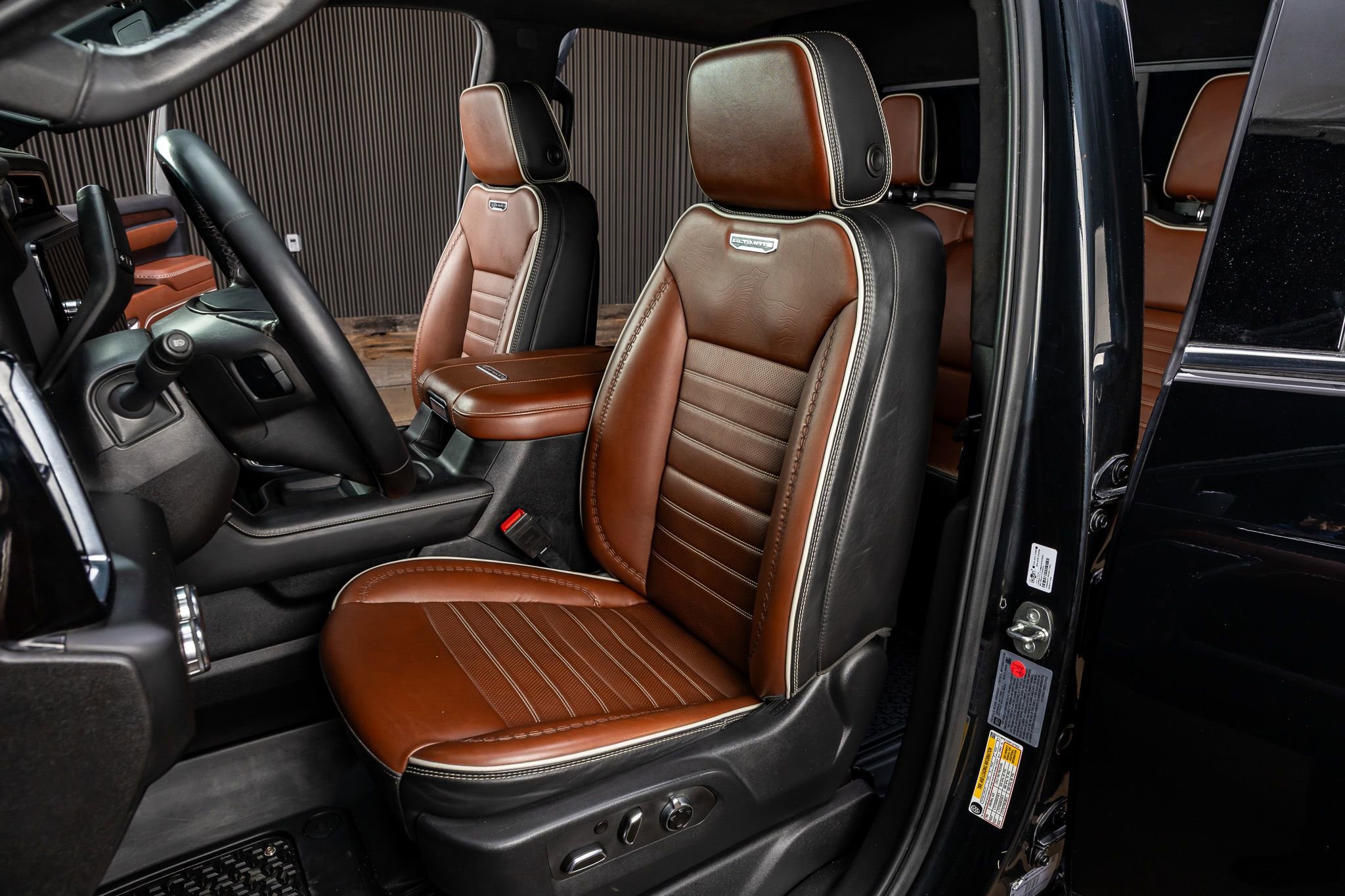 Used 2024 GMC Sierra 2500 Denali Ultimate image 29