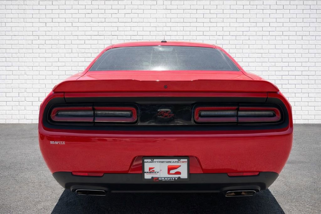 Used 2022 Dodge Challenger R/T RWD image 5