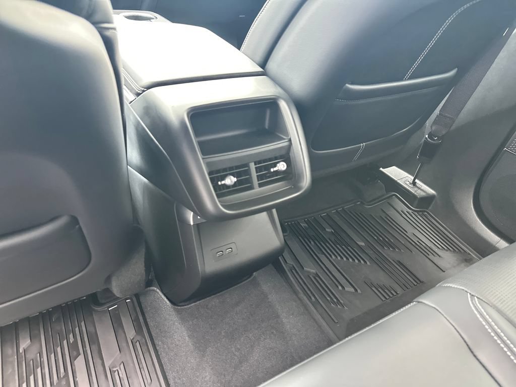 Used 2024 Cadillac Lyriq Sport RWD image 30