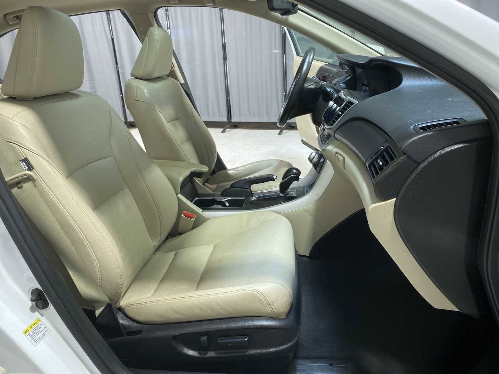 Used 2014 Honda Accord EX-L image 14