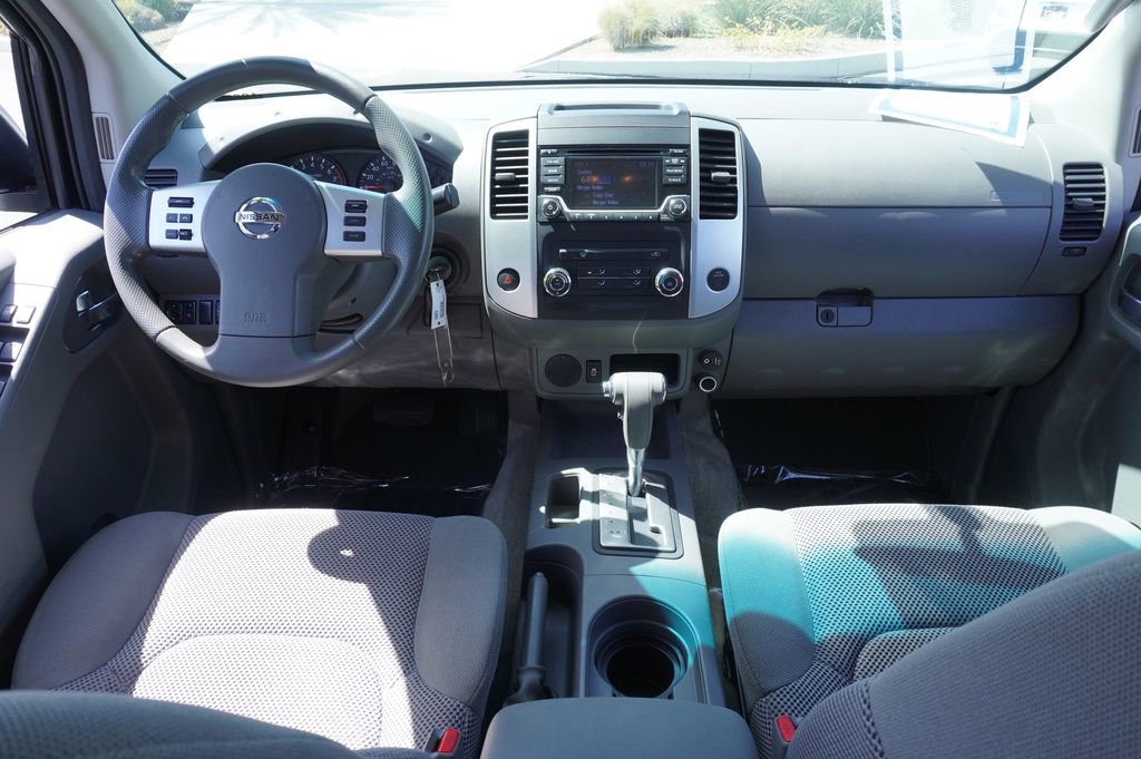 Certified 2017 Nissan Frontier SV image 12