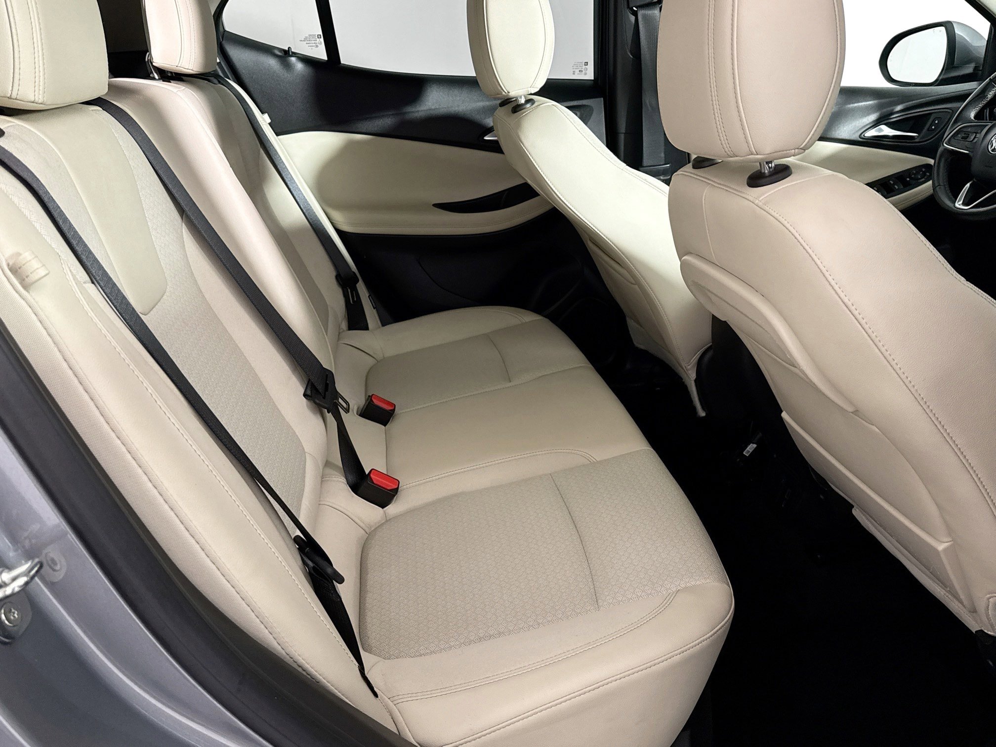 Used 2023 Buick Encore GX Preferred w/ Cold Weather Comfort Package FWD image 34