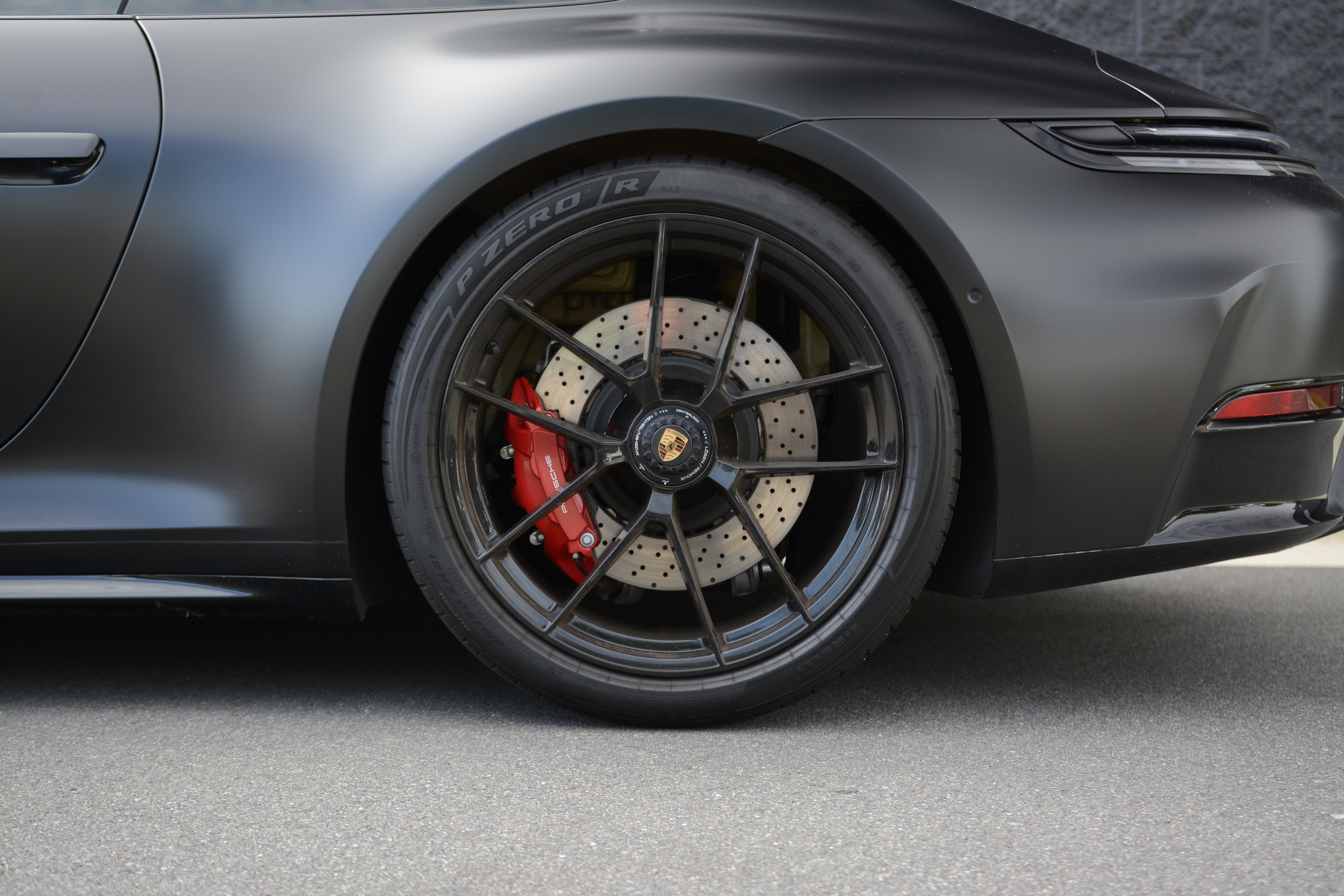 Certified 2025 Porsche 911 Carrera GTS RWD image 34