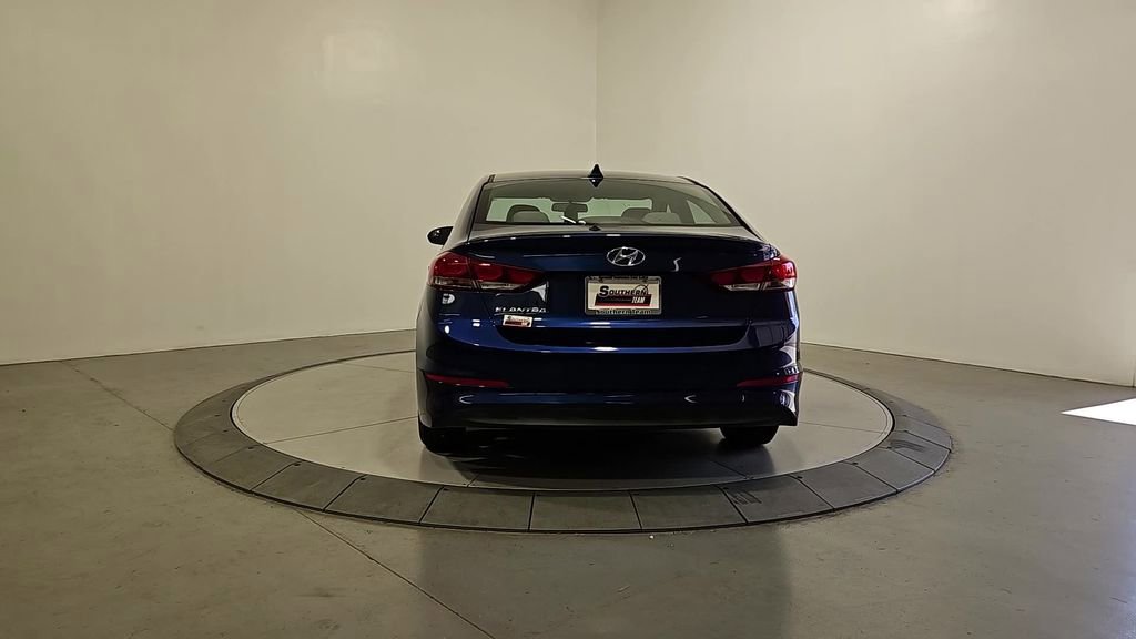 Used 2017 Hyundai Elantra SE FWD image 4
