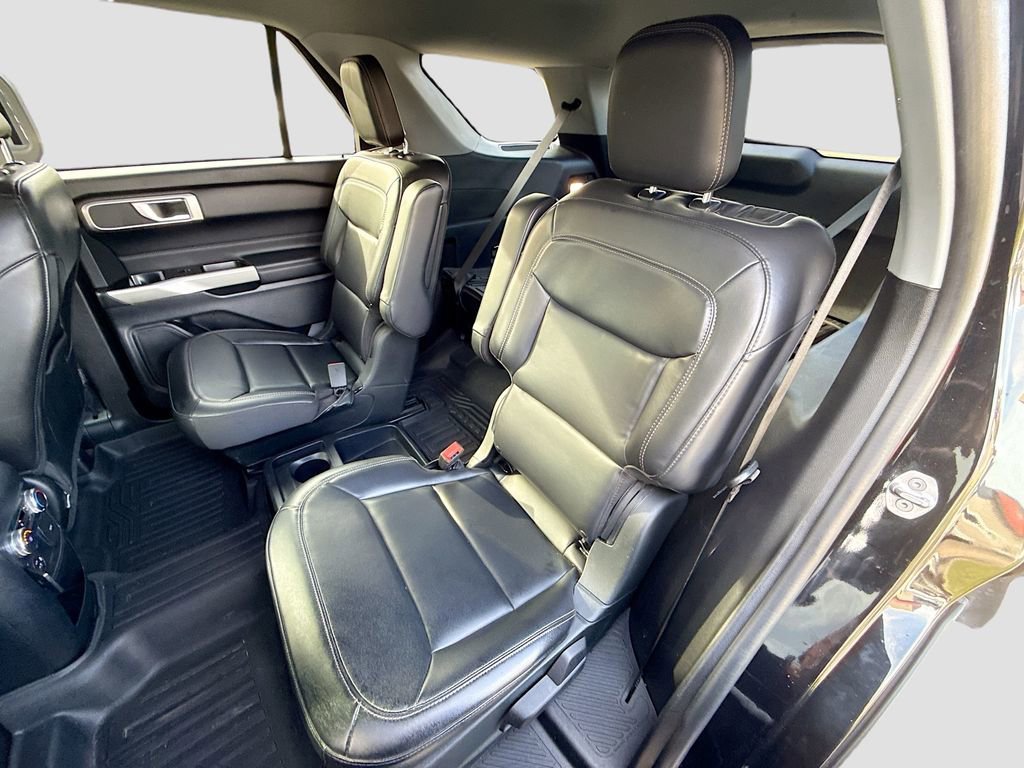 Used 2021 Ford Explorer XLT w/ Equipment Group 202A image 23