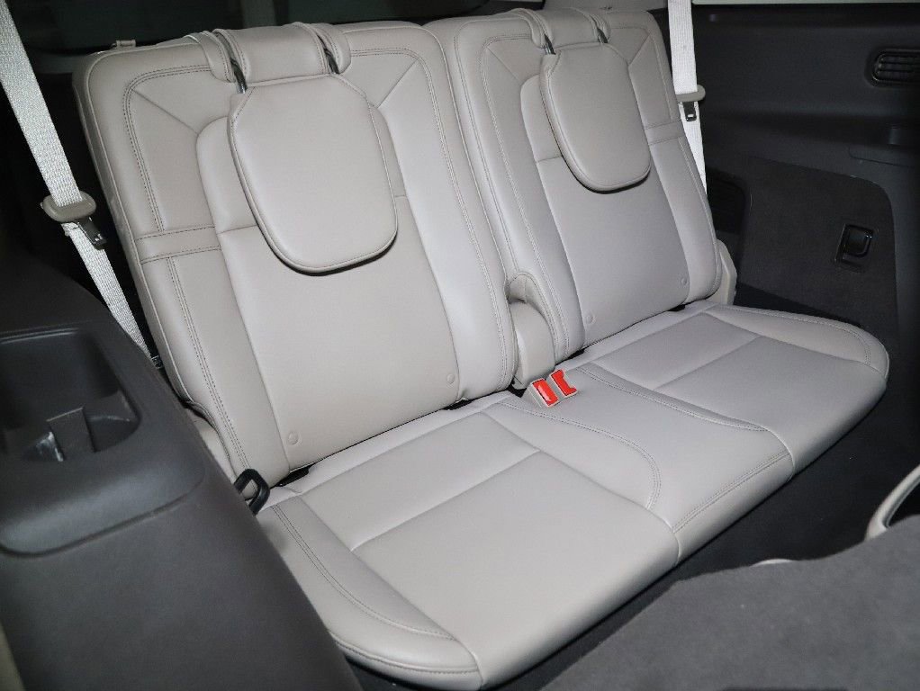 Certified 2023 Lincoln Aviator Reserve w/ Equipment Group 201A image 34