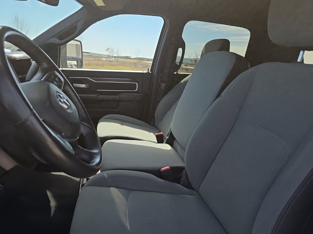 Used 2024 RAM 2500 Big Horn AWD/4WD image 11
