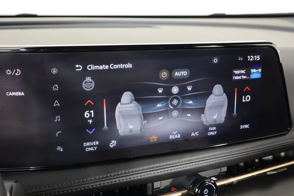 Used 2024 Nissan Ariya AWD image 33