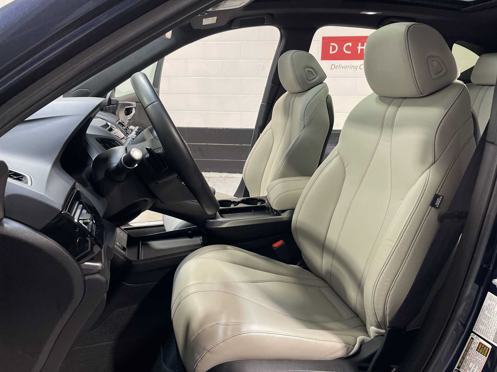 Certified 2025 Acura RDX SH-AWD image 11