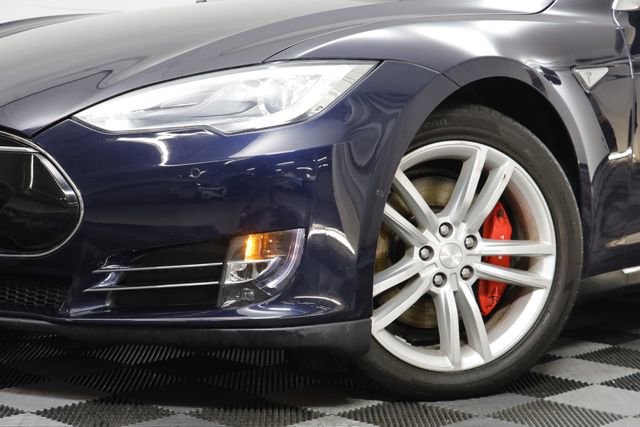 Used 2015 Tesla Model S 85D image 4