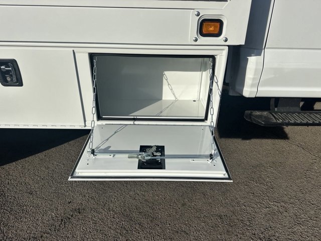 New 2024 Ford F550 2WD Crew Cab Super Duty image 7