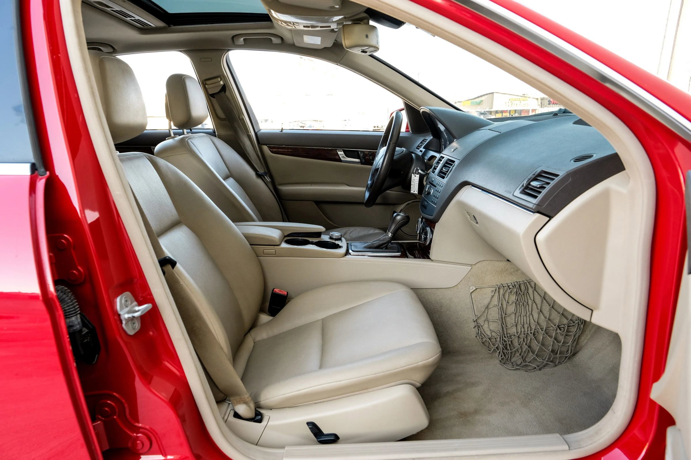 Used 2011 Mercedes-Benz C 300 C 300 Luxury Sedan 4D w/ Premium 1 Pkg image 34