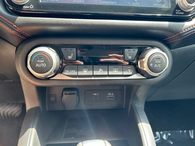 Used 2024 Nissan Versa SR FWD image 19
