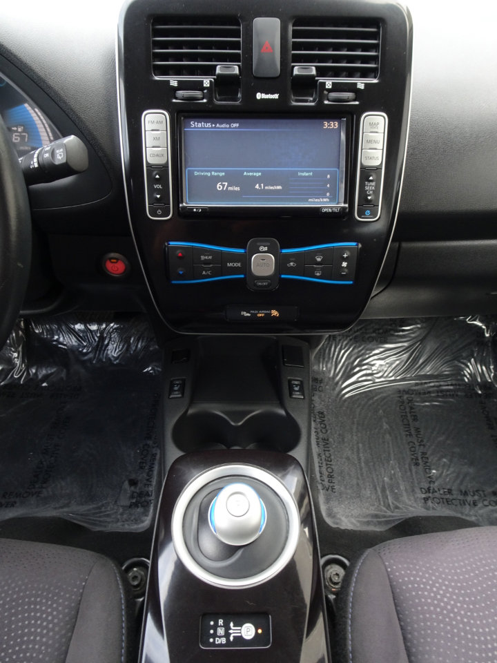 Used 2014 Nissan Leaf SV w/ LED & Quick Charge Package image 15