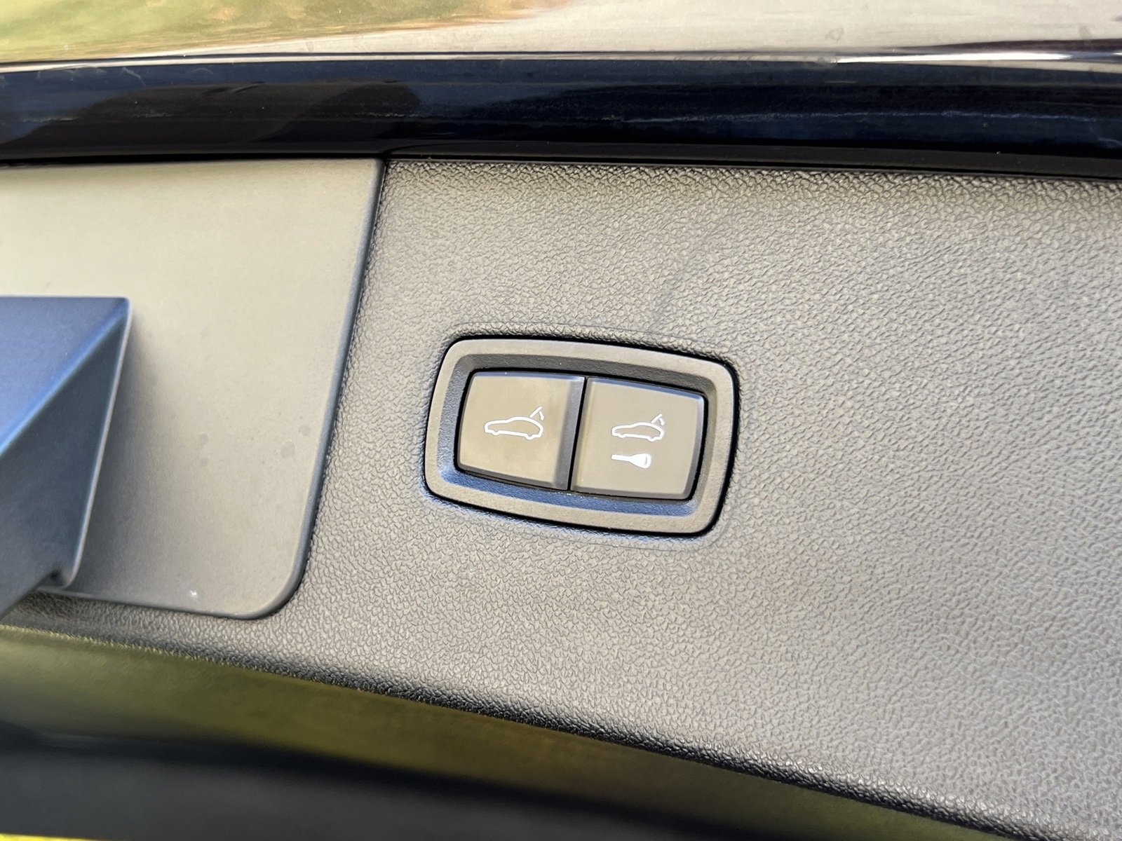 Certified 2022 Porsche Cayenne S Platinum image 21