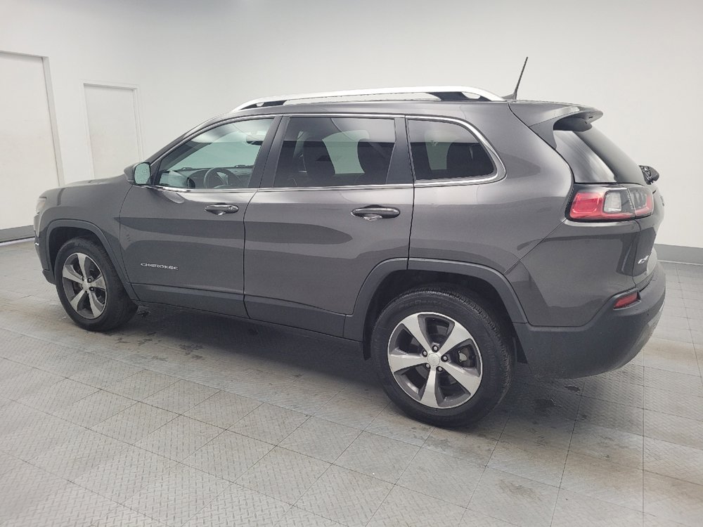Used 2019 Jeep Cherokee Limited image 3