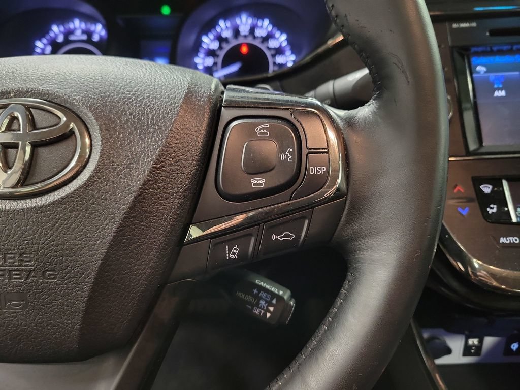 Used 2018 Toyota Avalon Limited w/ All Weather Liner Package FWD image 25