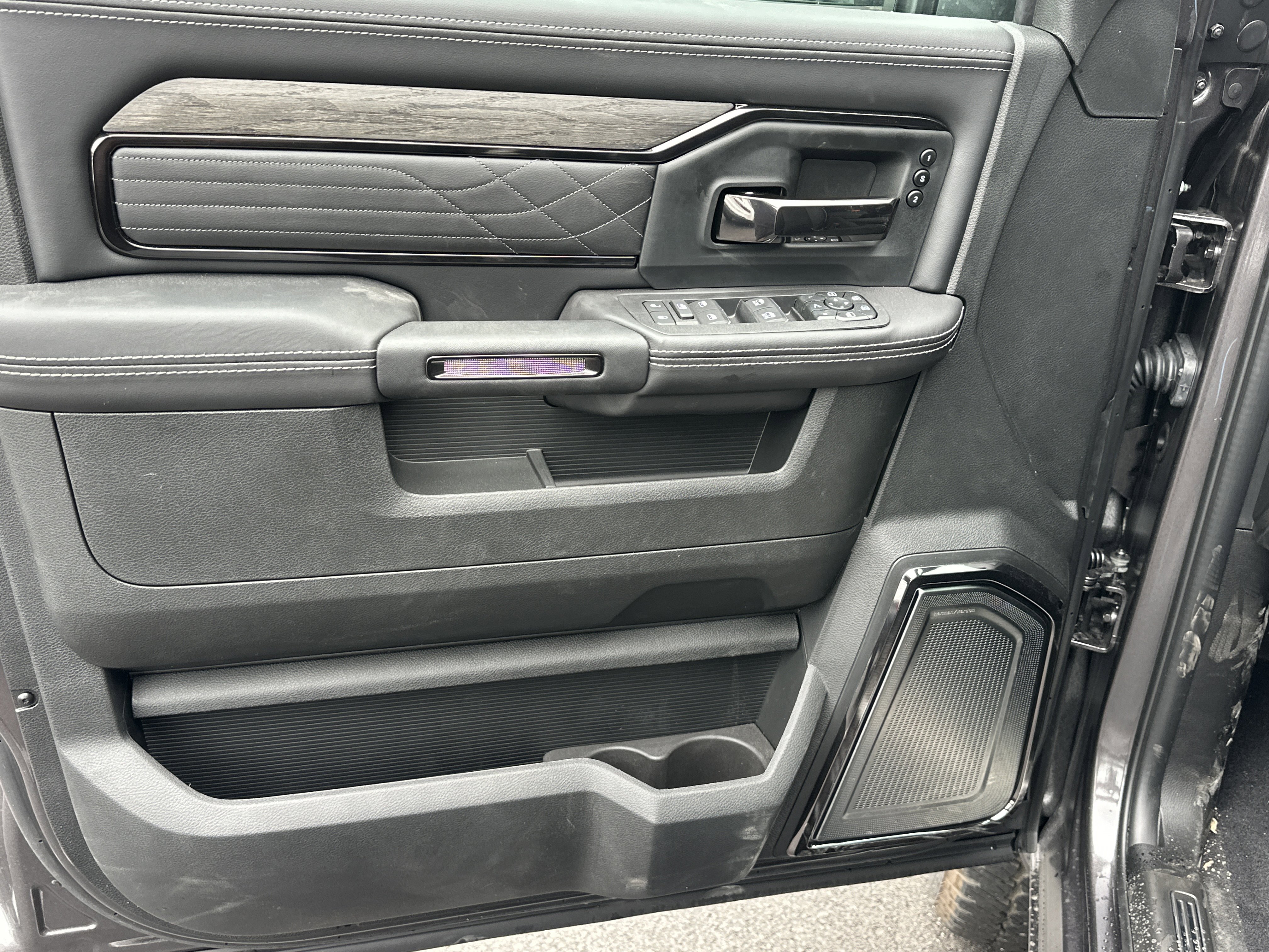 New 2026 RAM 2500 Limited image 31