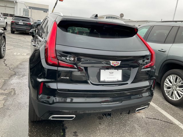 Used 2025 Cadillac XT4 Premium Luxury w/ Technology Package image 5
