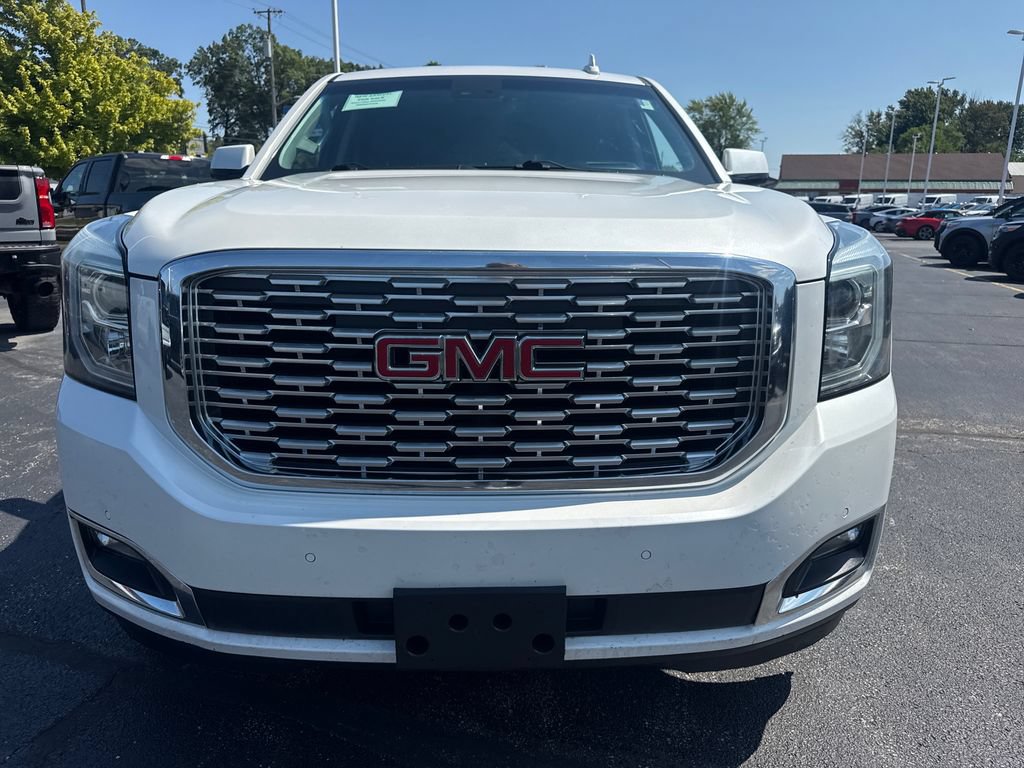 Used 2020 GMC Yukon Denali w/ Denali Ultimate Package AWD/4WD video 3