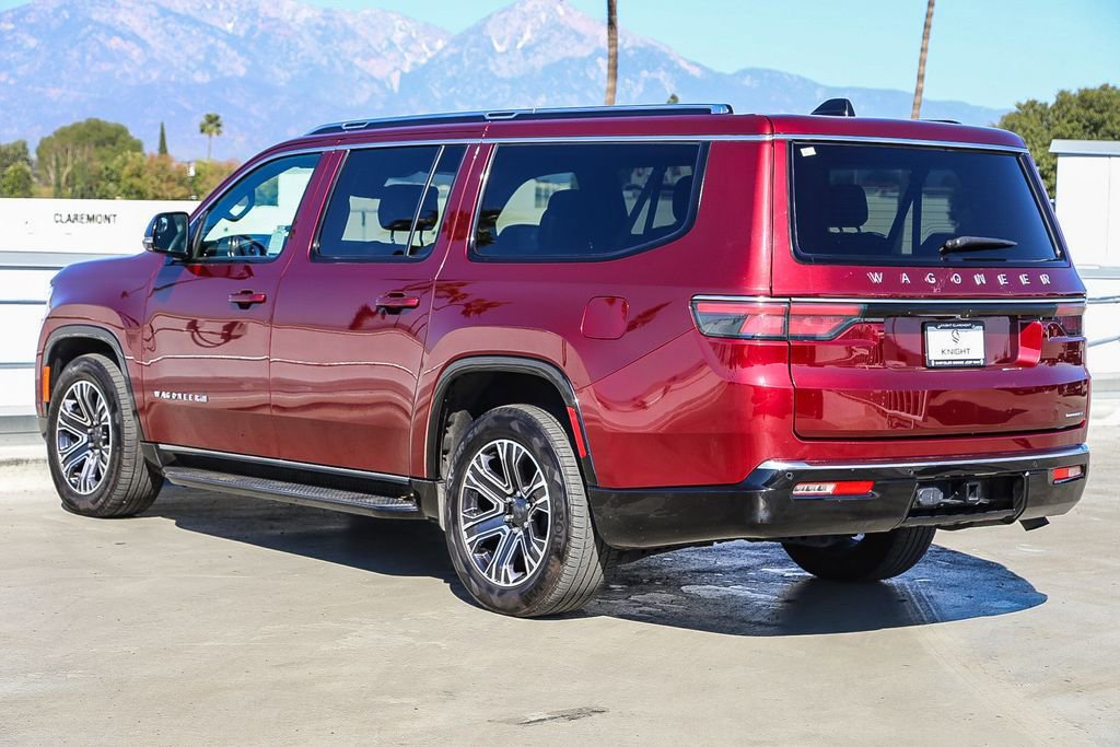 Used 2024 Jeep Wagoneer L Series II RWD image 7