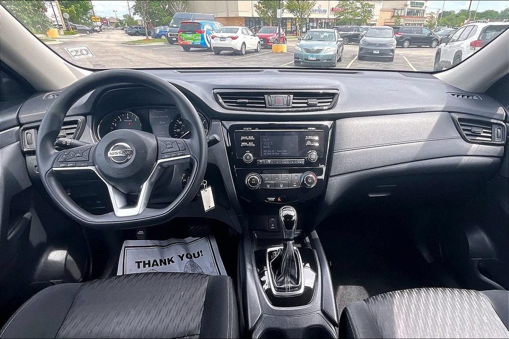 Used 2017 Nissan Rogue S AWD/4WD image 18