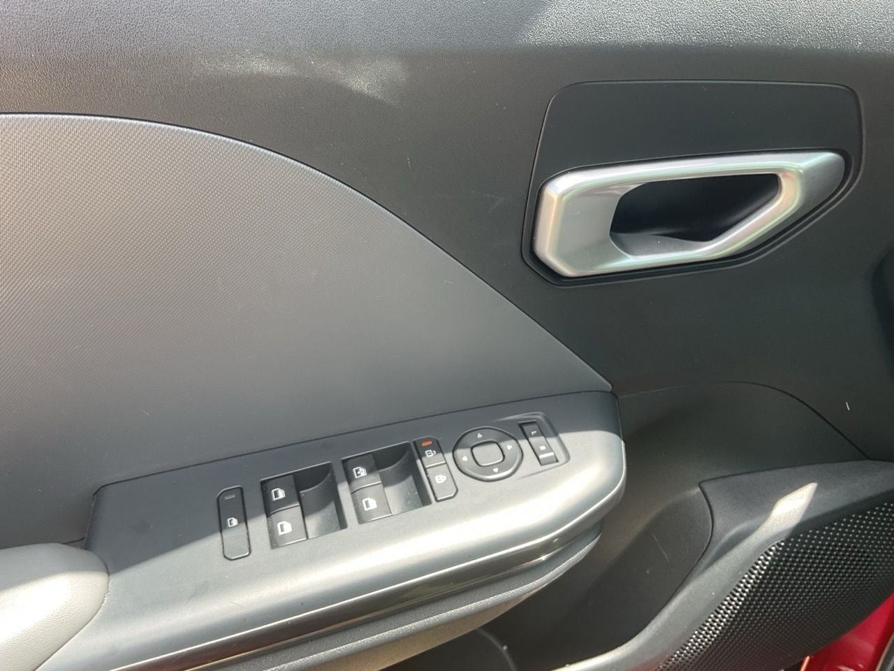 Used 2025 Kia K4 FWD image 15