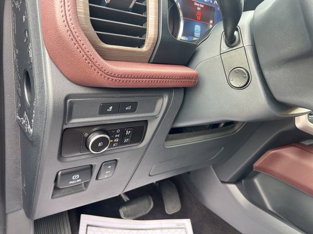 Certified 2023 Ford Expedition Limited image 9