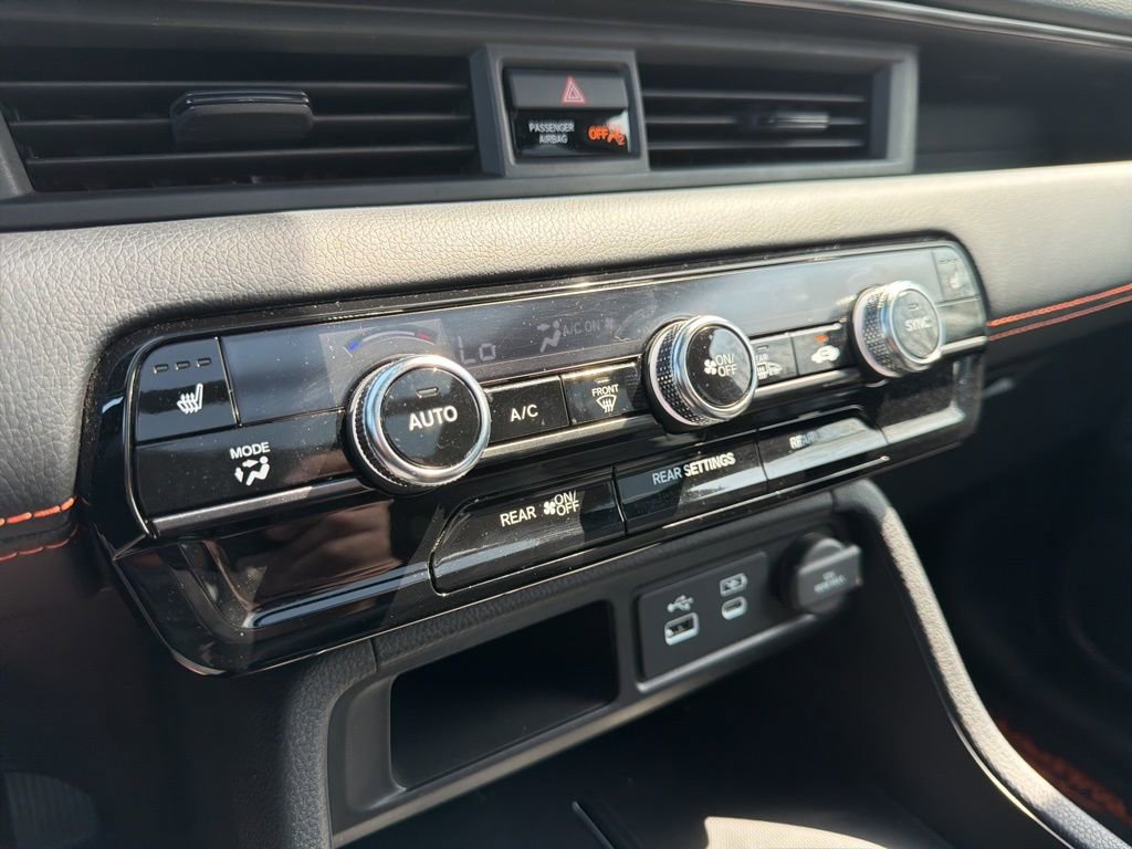 Used 2023 Honda Pilot TrailSport image 35