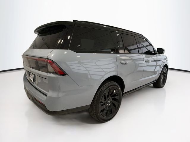 Used 2025 Lincoln Navigator Reserve w/ Jet Appearance Package image 7