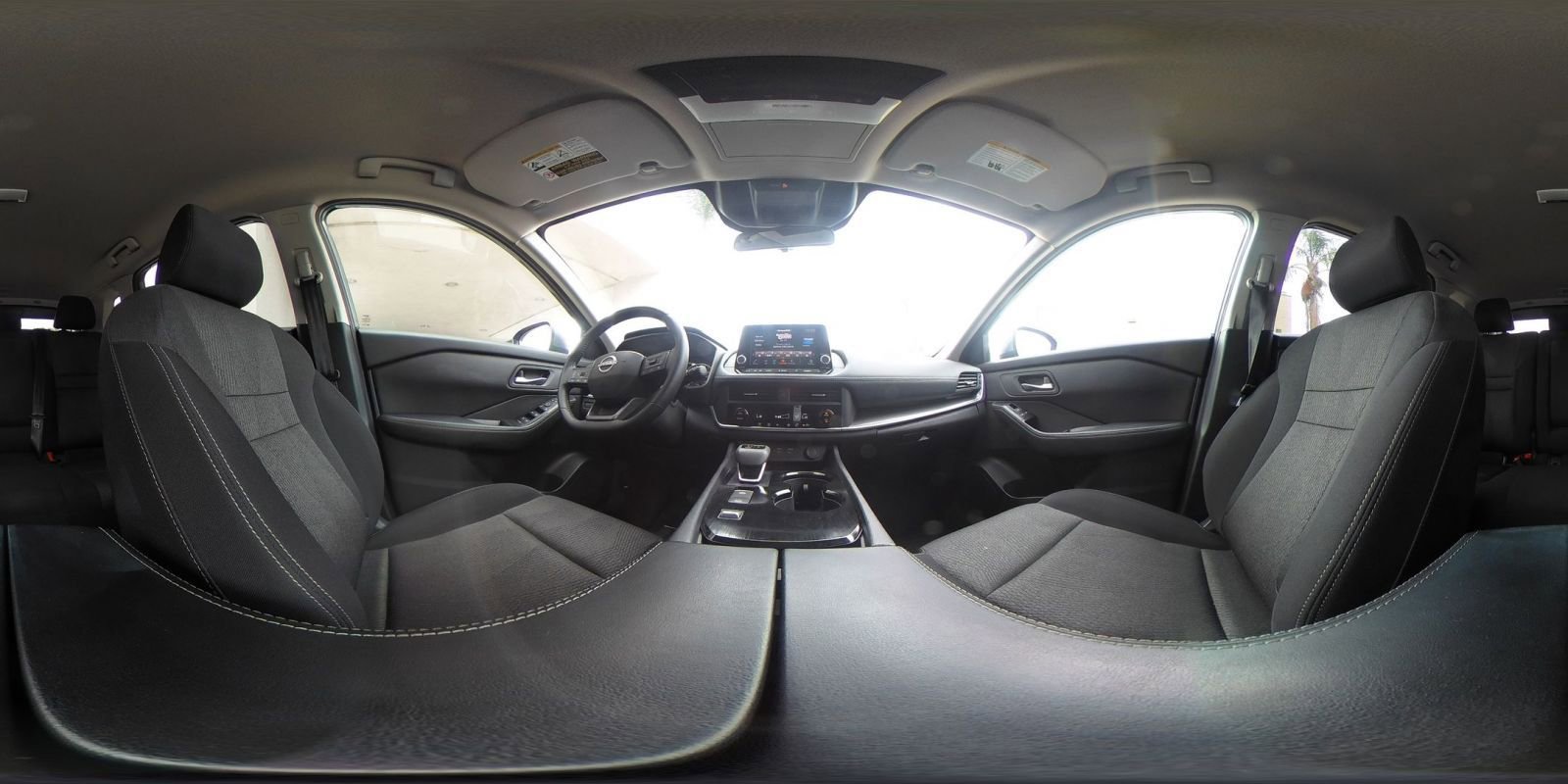 Used 2025 Nissan Rogue SV FWD image 44