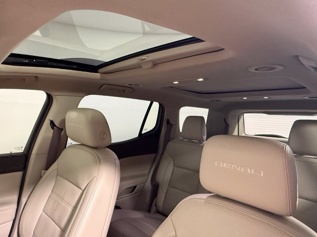 Used 2019 GMC Acadia Denali w/ Technology Package FWD image 38