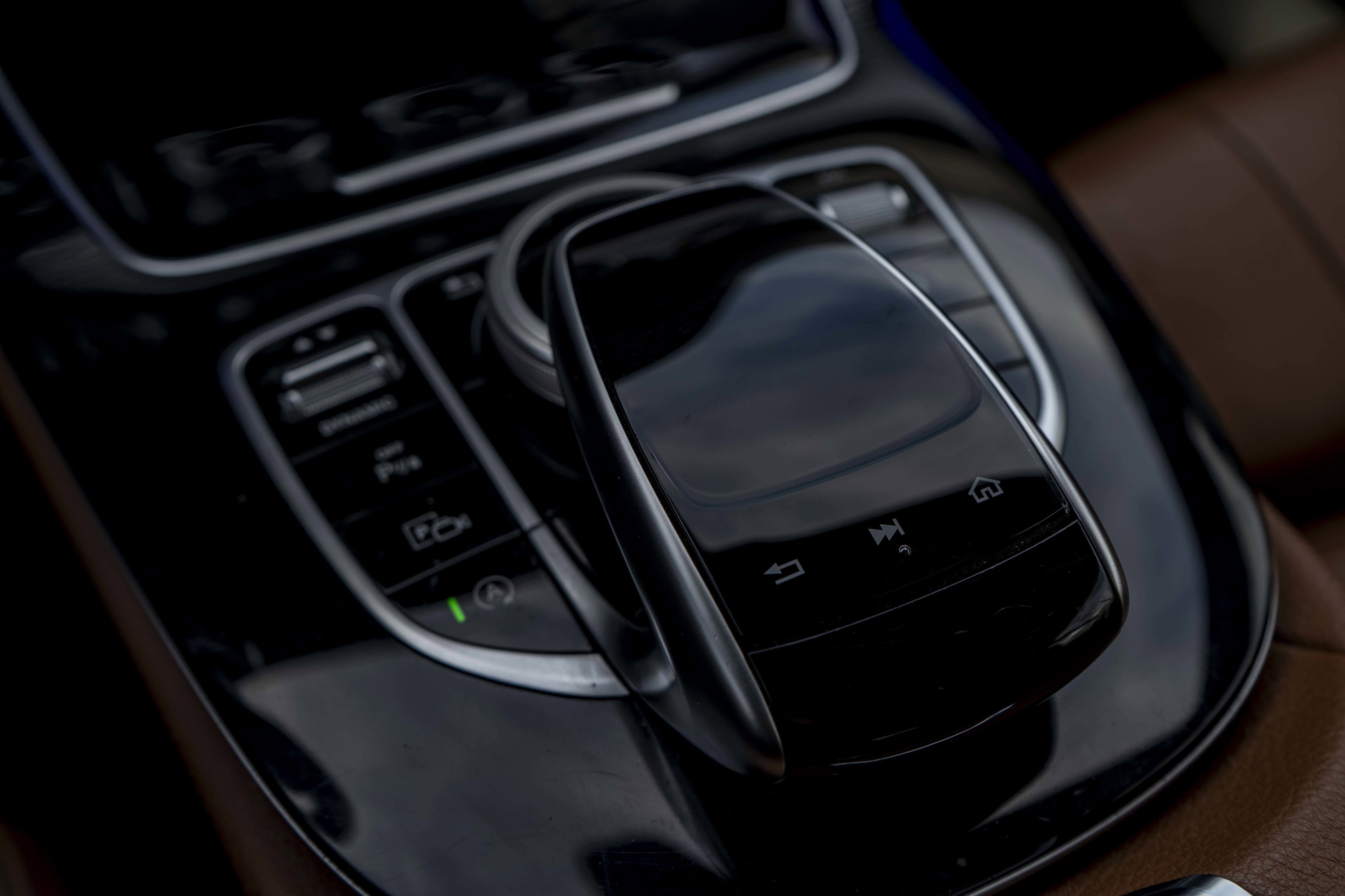 Used 2018 Mercedes-Benz E 400 E 400 image 28